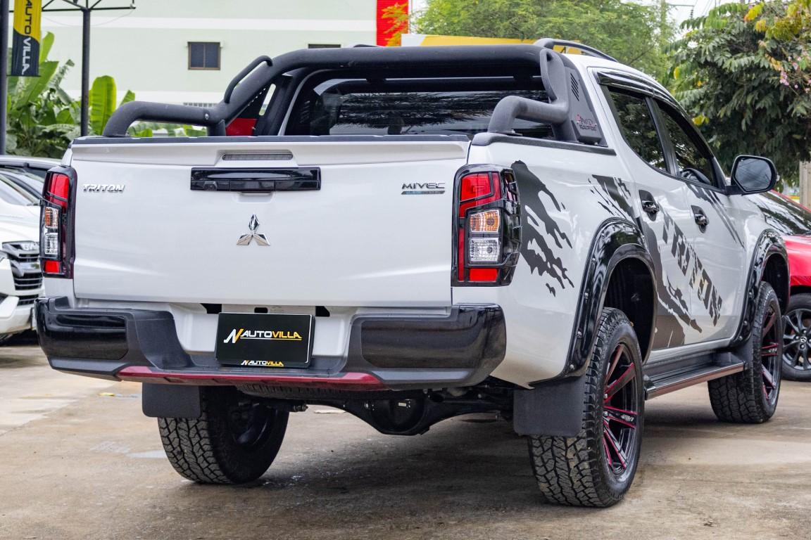 Mitsubishi Triton Doublecab 2.4 S Limited Plus M/T 2023 *RK2033*